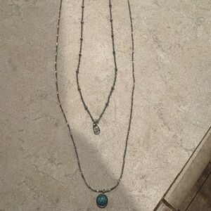 Elegant Silver Necklace with Pendant